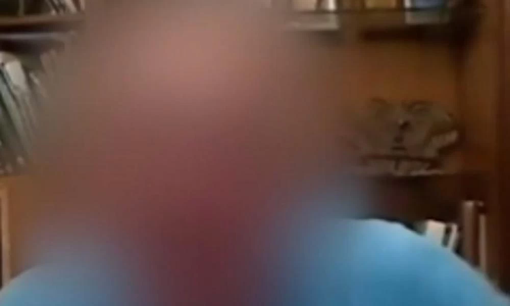 Κορονοϊός: Αρνητής γιατρός δημιούργησε τηλεφωνική γραμμή για τα εμβόλια – «Ψάξου περισσότερο»